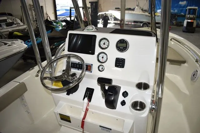 Slide: The Image of Key West 189 FS W/ T-Top 2024 - 31