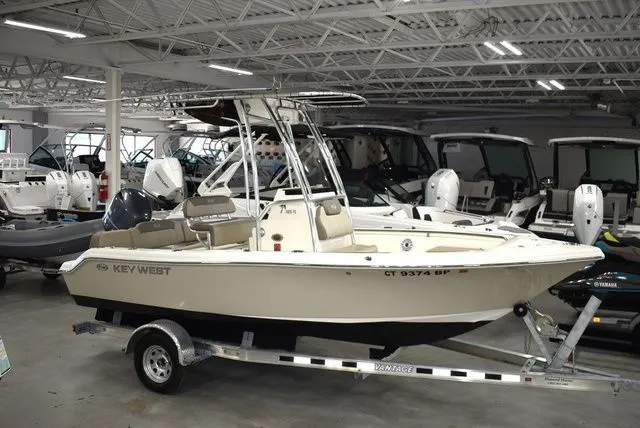 Slide: The Image of Key West 189 FS W/ T-Top 2024 - 4