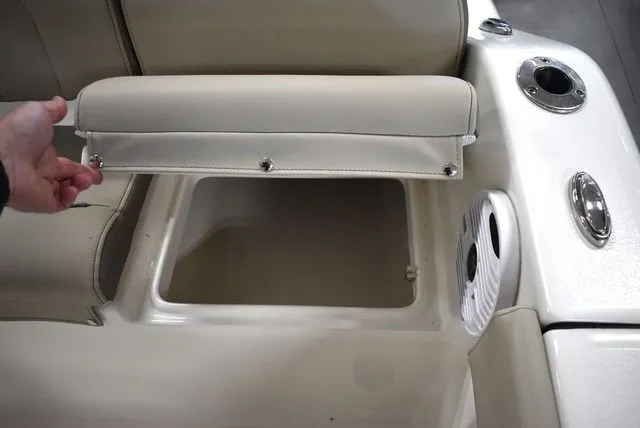 Slide: The Image of Key West 189 FS W/ T-Top 2024 - 44