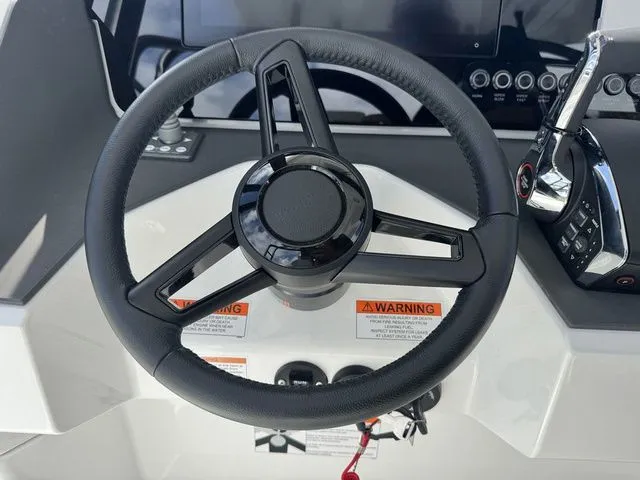 Slide: The Image of Wellcraft 28 T-Top 2026 - 26