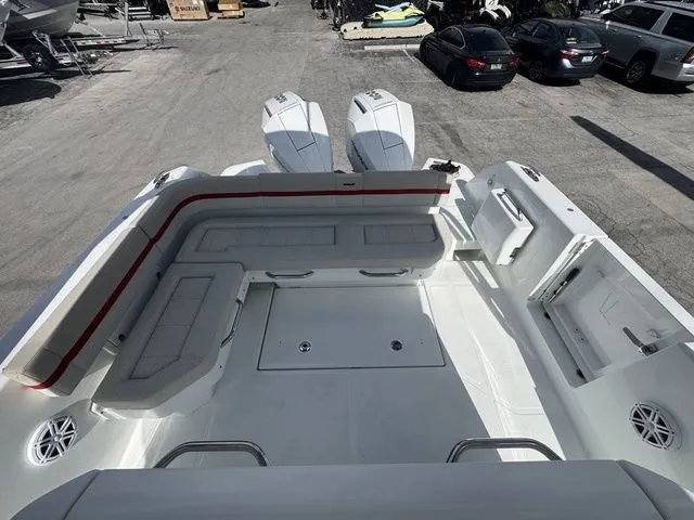 Slide: The Image of Wellcraft 28 T-Top 2026 - 27