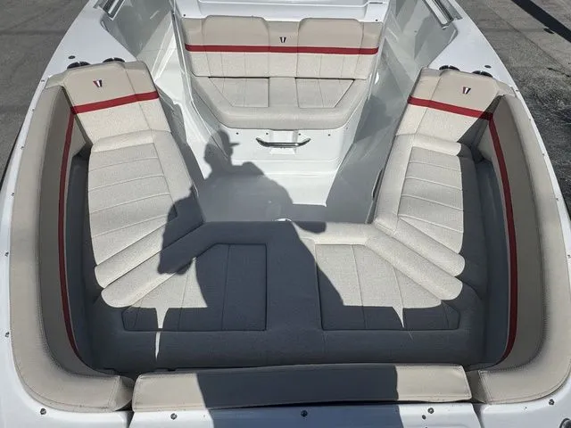 Slide: The Image of Wellcraft 28 T-Top 2026 - 37