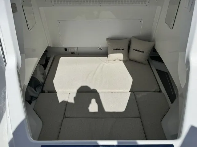 Slide: The Image of Wellcraft 28 T-Top 2026 - 42