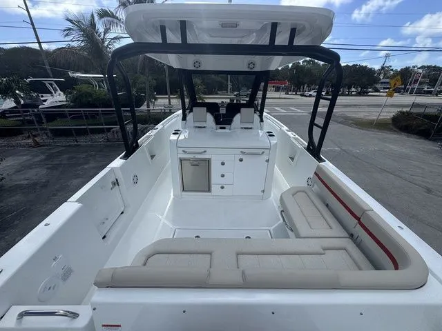 Slide: The Image of Wellcraft 28 T-Top 2026 - 8