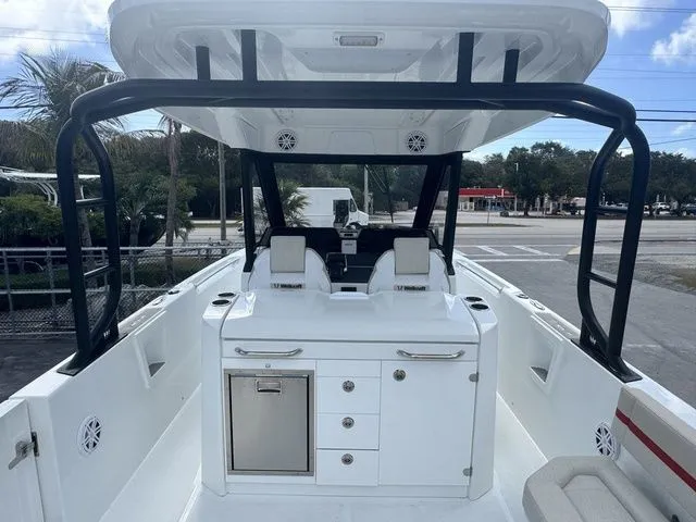 Slide: The Image of Wellcraft 28 T-Top 2026 - 9