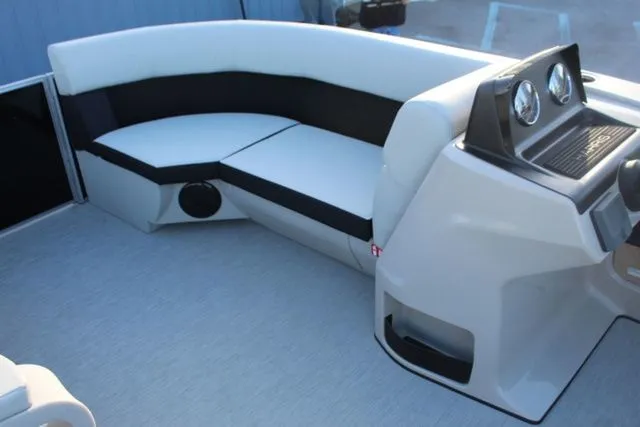 Slide: The Image of Harris Breeze 230 CW 2026 - 12