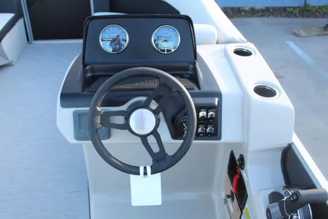 Slide: The Image of Harris Breeze 230 CW 2026 - 13