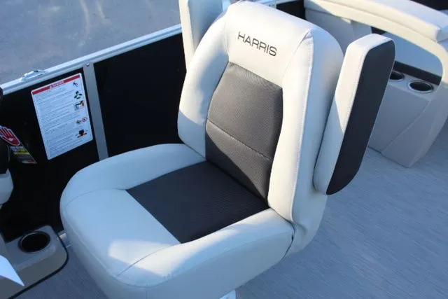 Slide: The Image of Harris Breeze 230 CW 2026 - 18