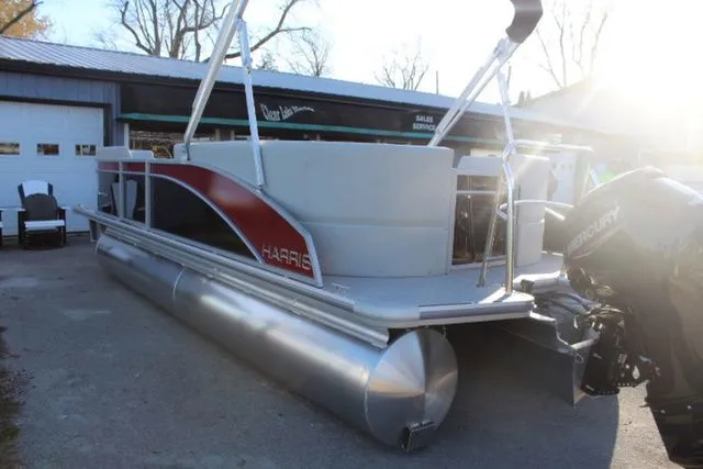 Slide: The Image of Harris Breeze 230 CW 2026 - 4