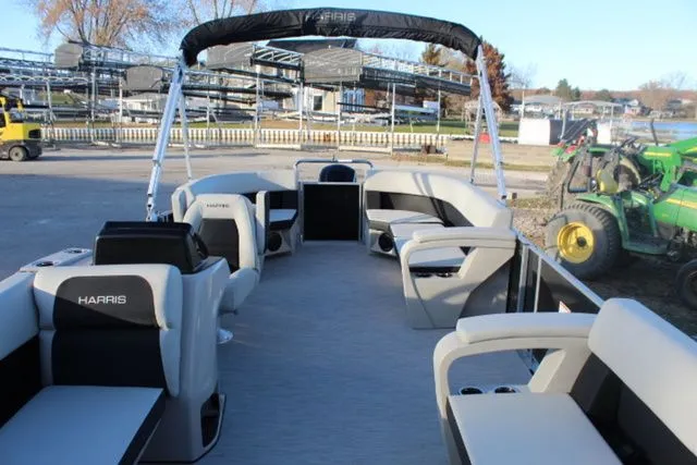 Slide: The Image of Harris Breeze 230 CW 2026 - 7