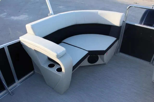 Slide: The Image of Harris Breeze 230 CW 2026 - 9