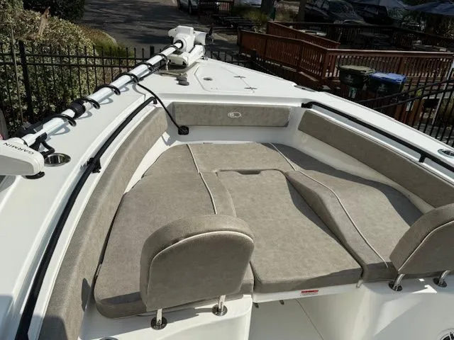 Slide: The Image of Interior view of Sea Hunt Ultra 265 SE boat, year 2025. - 11