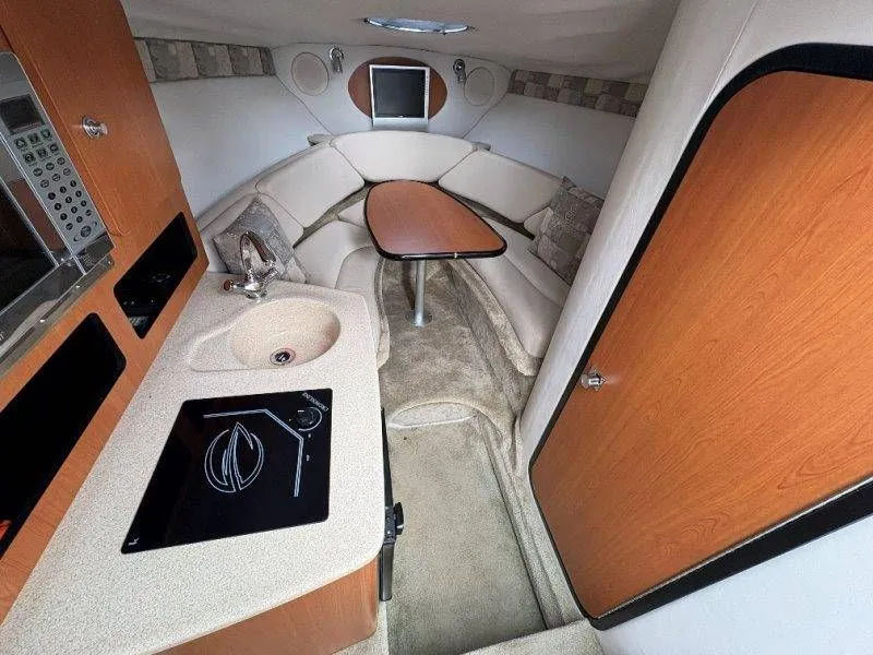 Slide: The Image of Crownline Boats 250 CR 2008 - 104