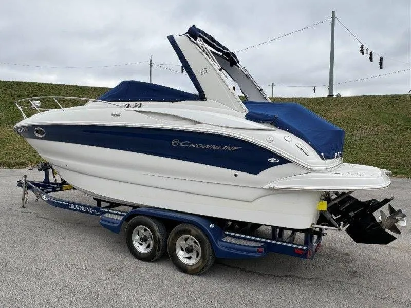 Slide: The Image of Crownline Boats 250 CR 2008 - 105