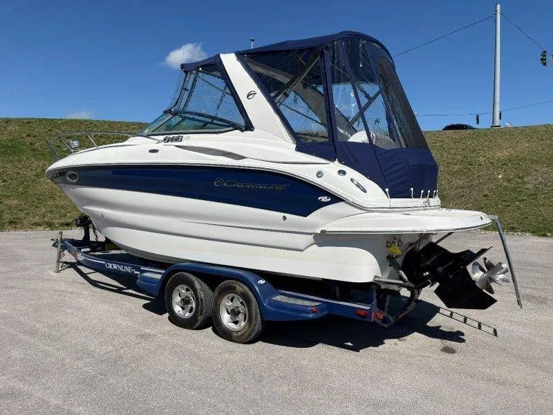 Slide: The Image of Crownline Boats 250 CR 2008 - 11