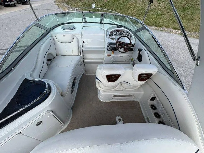 Slide: The Image of Crownline Boats 250 CR 2008 - 12