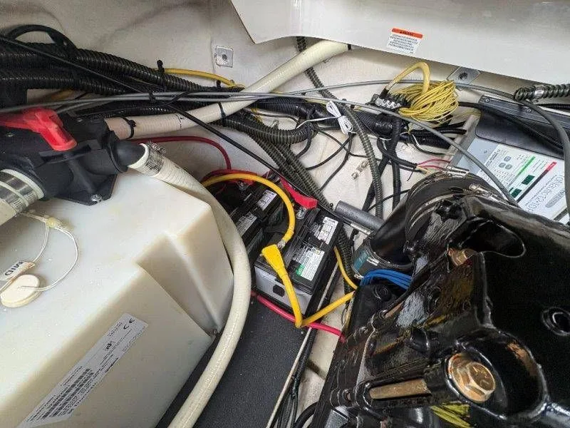 Slide: The Image of Crownline Boats 250 CR 2008 - 60