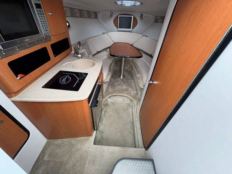 Slide: The Image of Crownline Boats 250 CR 2008 - 94