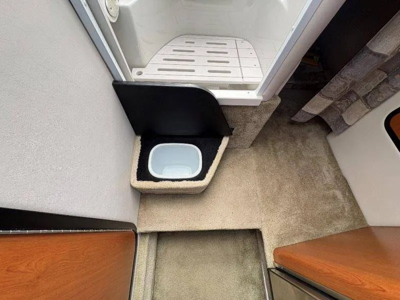 Slide: The Image of Crownline Boats 250 CR 2008 - 96