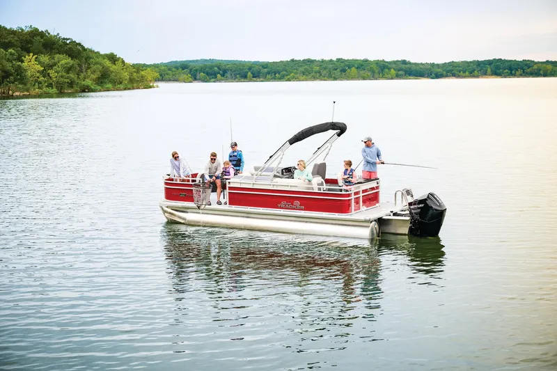 Slide: The Image of Sun Tracker Fishin' Barge 22 XP3 2026 - 102