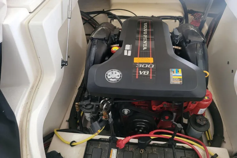 Slide: The Image of Volvo Penta 300 V8 engine in 2012 Chaparral 246 SSi boat. - 9
