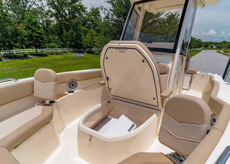 Slide: The Image of Scout 215 XSF 2026 - 25