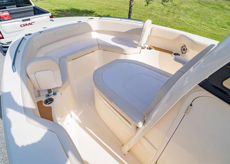 Slide: The Image of Scout 215 XSF 2026 - 20