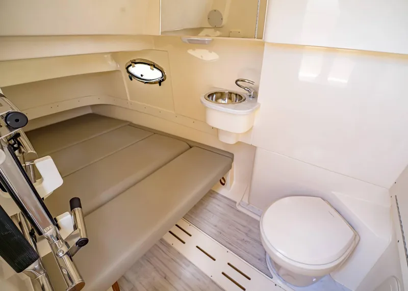 Slide: The Image of Scout 305 LXF 2026 - 37