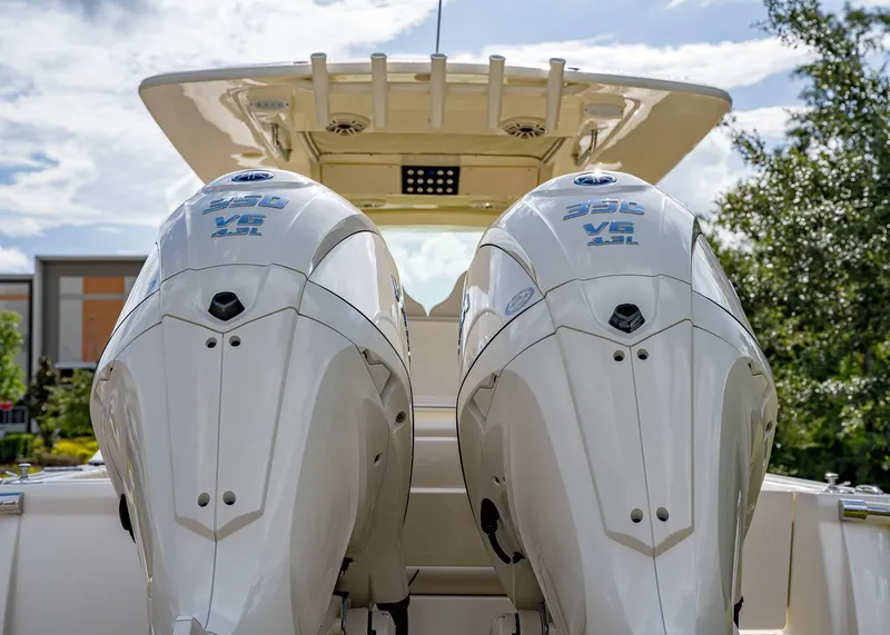 Slide: The Image of Scout 305 LXF 2026 - 5