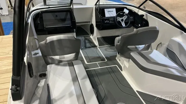 Slide: The Image of Bayliner V20 2026 - 5