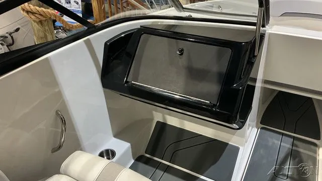 Slide: The Image of Bayliner V20 2026 - 7