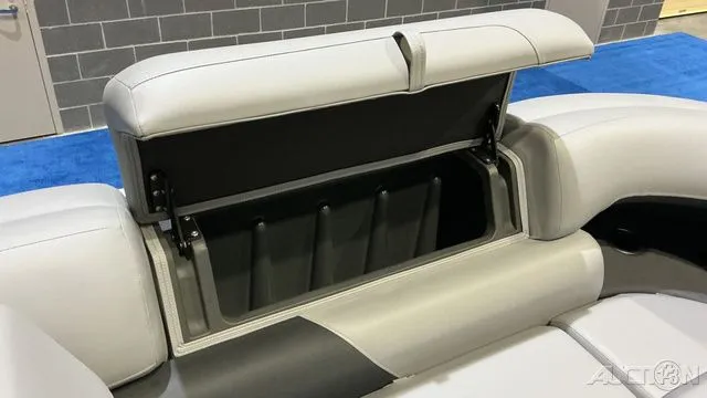 Slide: The Image of Sun Tracker Party Barge 20 DLX 2026 - 7