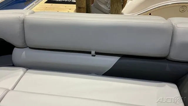 Slide: The Image of Sun Tracker Party Barge 20 DLX 2026 - 8