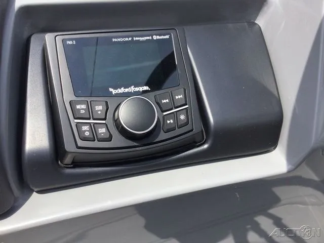 Slide: The Image of Bennington 23LXSFB ESP 2024 - 10