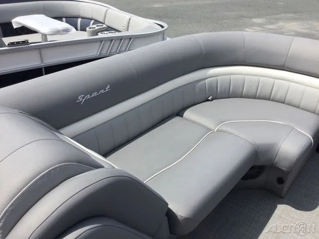 Slide: The Image of Bennington 23LXSFB ESP 2024 - 12