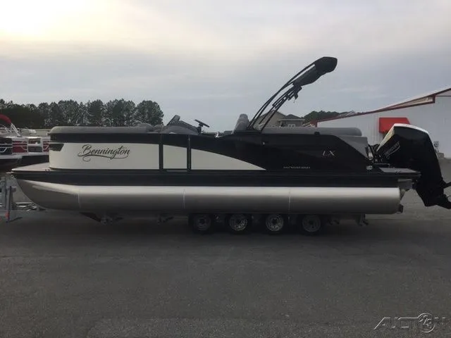 Slide: The Image of Bennington 23LXSFB ESP 2024 - 35