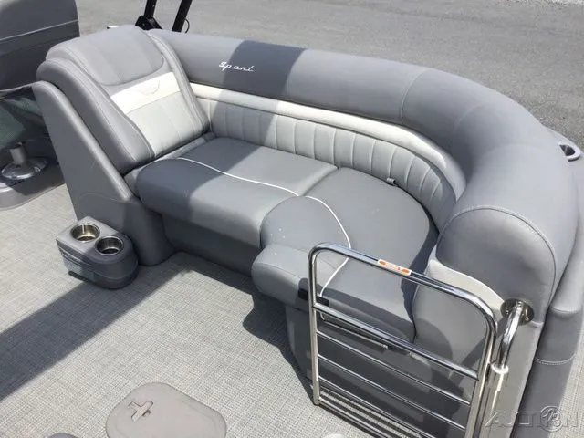 Slide: The Image of Bennington 23LXSFB ESP 2024 - 5