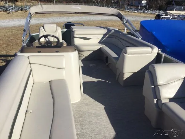 Slide: The Image of Bennington 22SLx 32" Twin Elliptical 2017 - 4