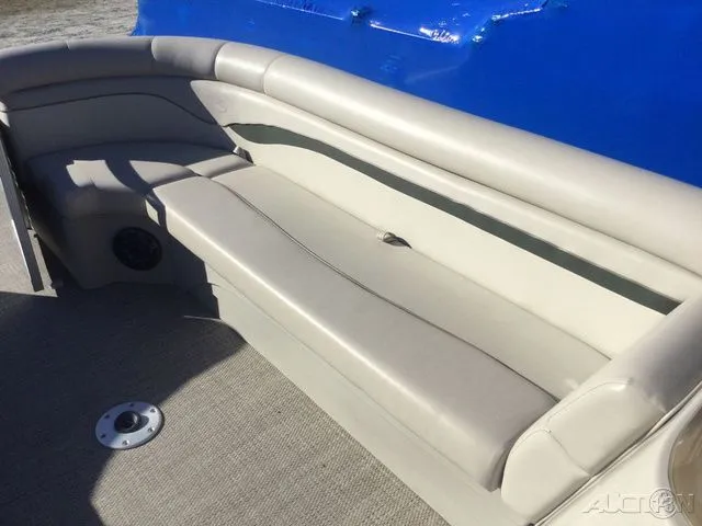 Slide: The Image of Bennington 22SLx 32" Twin Elliptical 2017 - 8