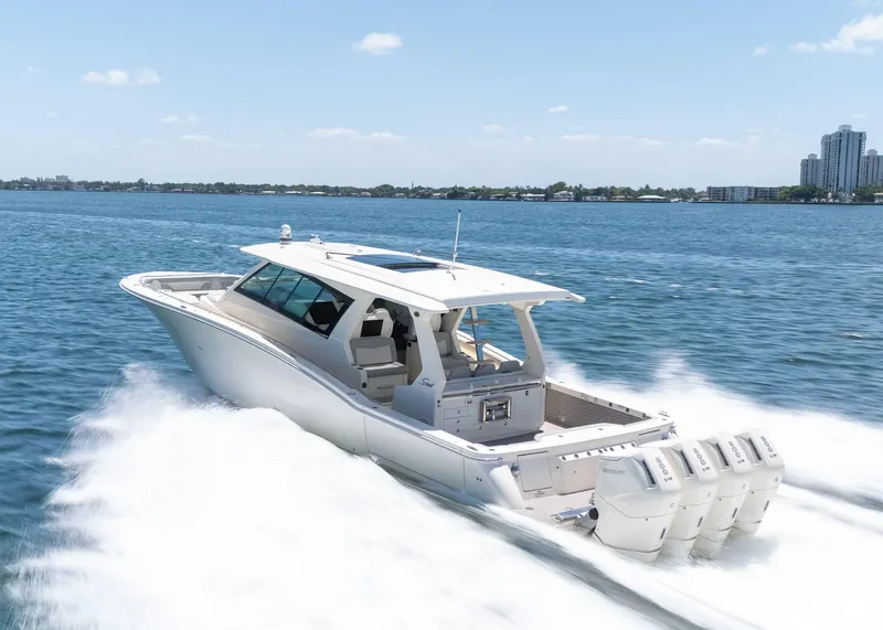 Slide: The Image of Scout 530 LXF 2026 - 4