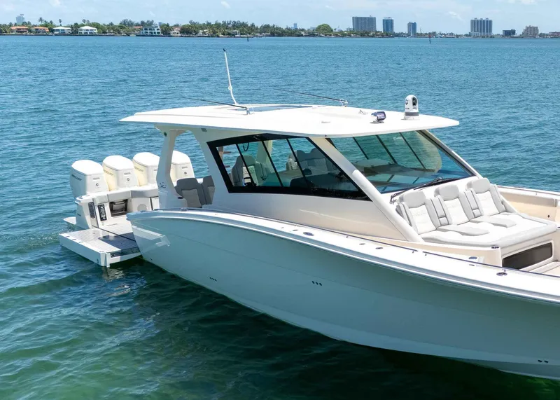 Slide: The Image of Scout 530 LXF 2026 - 7