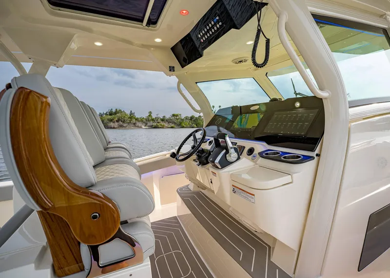 Slide: The Image of Scout 377 LXF 2026 - 32