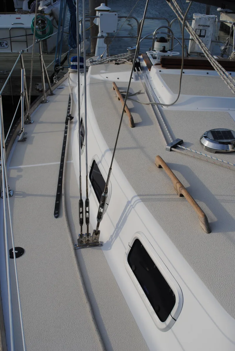 Slide: The Image of Deck of a 1988 Tartan 28 sailboat with rigging. - 7