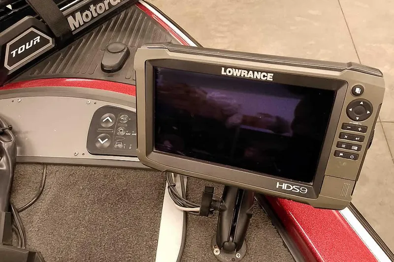 Slide: The Image of Lowrance HDS9 fishfinder on 2005 Ranger Z20 Comanche boat dashboard. - 21