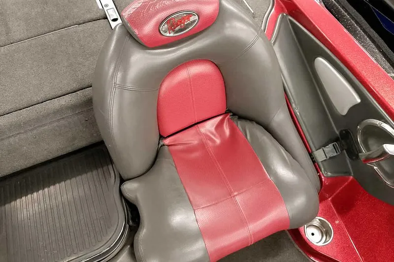 Slide: The Image of 2005 Ranger Z20 Comanche boat seat, red and gray leather, interior view. - 23