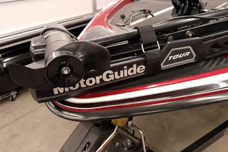 Slide: The Image of 2005 Ranger Z20 Comanche with MotorGuide Tour trolling motor, close-up view. - 7