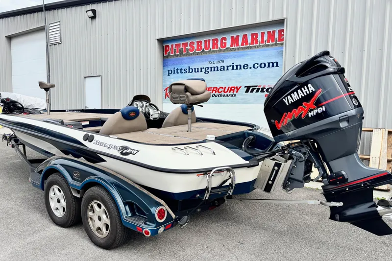 Slide: The Image of 2007 Ranger Z21 Comanche boat with Yamaha VMAX engine at Pittsburg Marine dealership. - 11