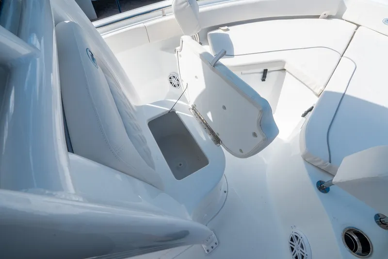 Slide: The Image of Interior of Sea Hunt Ultra 234 boat, model year 2026. - 23