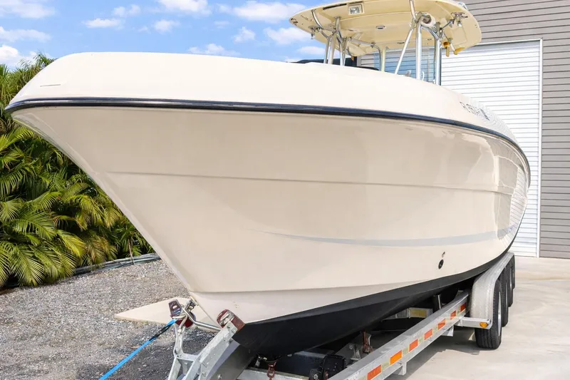 Slide: The Image of 2008 Hydra-Sports Vector 2900 CC boat on trailer, parked outdoors. - 23