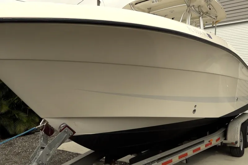 Slide: The Image of 2008 Hydra-Sports Vector 2900 CC boat on trailer, side view. - 9